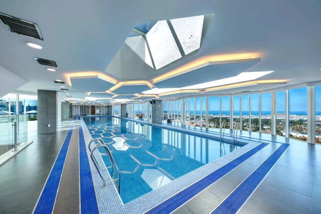 Hotel Sirius Jeju 10階の屋内プール