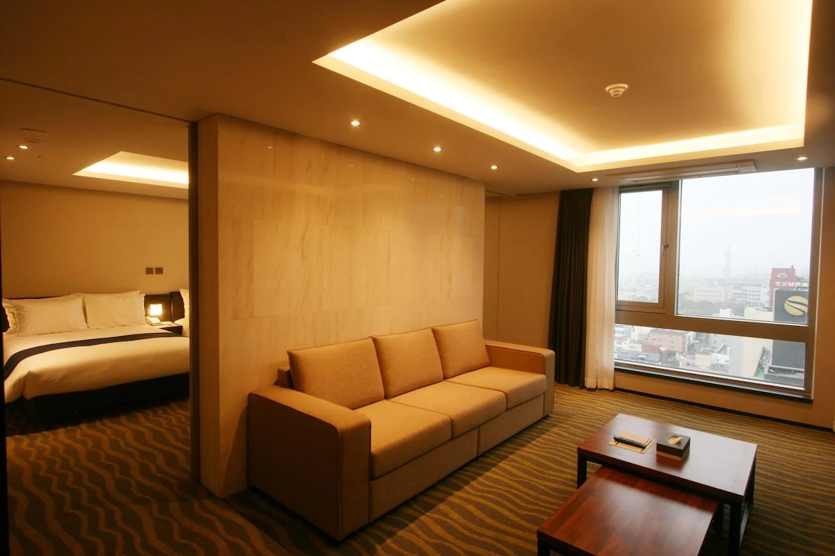 Gloucester Hotel Jeju実在物件Suiteのリビング