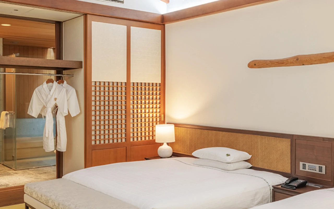 PODO Hotel Jeju指定客室と浴室の実景
