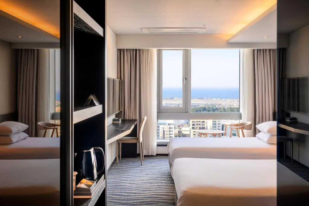 Booking.com掲載のGloucester Hotel Jeju実在物件Twin客室