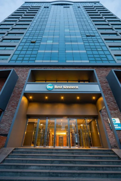 済州市道令路27にあるBest Western Jeju Hotelの実在物件入口